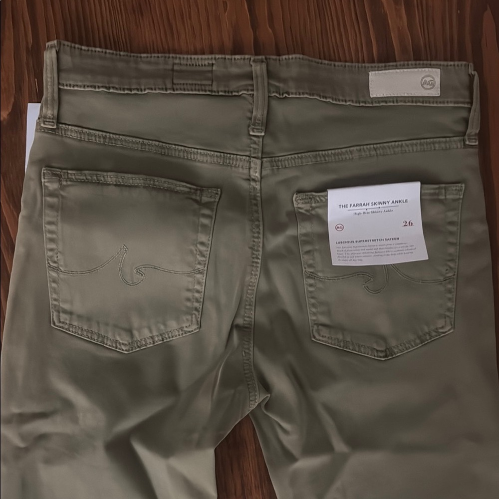 AG Adriano Goldschmied Women's Skinny Jeans in Olive